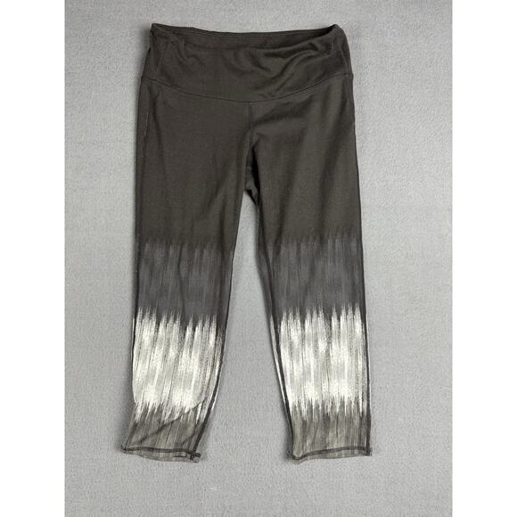 ATHLETA Black Gray Lightning Yoga Studio Chaturanga Capri Crop Leggings size S - Picture 1 of 7